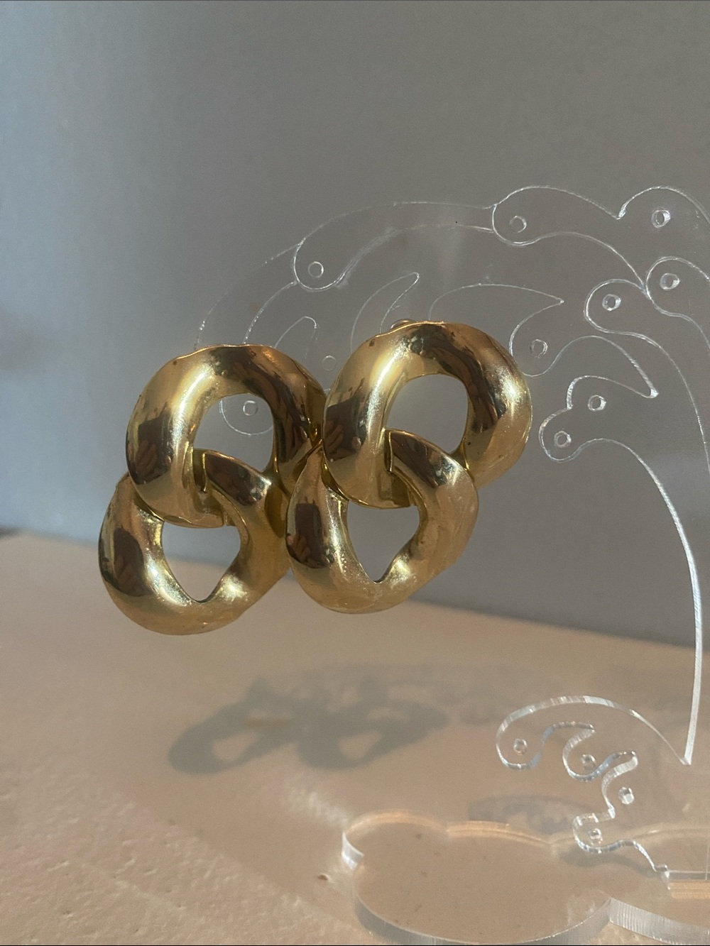 VINTAGE Gold Tone Interlocking Link Earrings - Women Jewelry